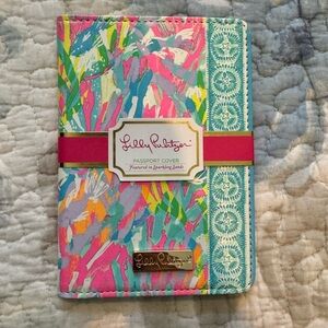 NWT Lilly Pulitzer passport cover - Sparkling Sands
